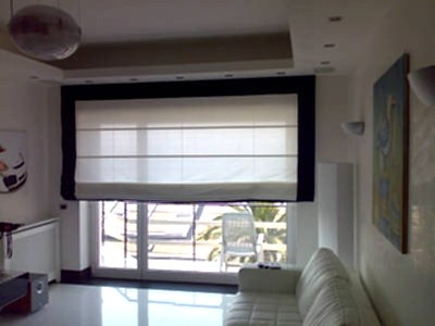 Римские шторы на балкон и лоджию фото в интерьере пример 2062