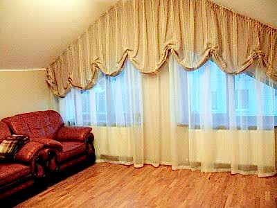 Тюлевые шторы в коттедже фото в интерьере пример 168