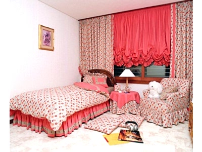 Австрийские шторы в детской комнате фото в интерьере пример 196