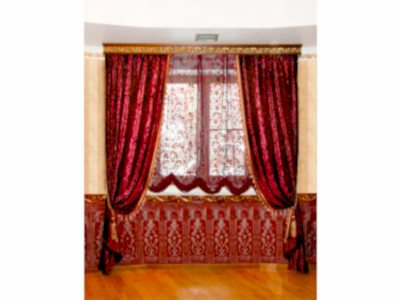 Австрийские шторы в гостиной фото в интерьере пример 214