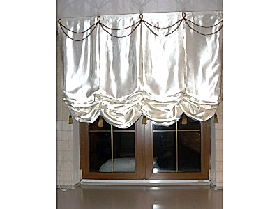 Австрийские шторы в ванной комнате фото в интерьере пример 282