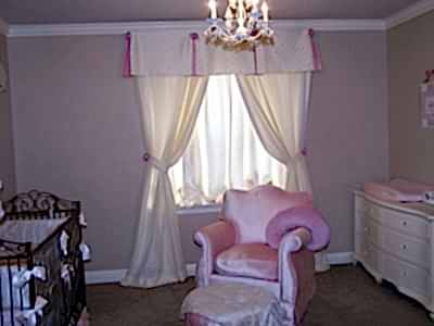 Австрийские шторы в детской комнате фото в интерьере пример 352