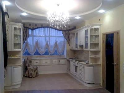 Австрийские шторы на кухне фото в интерьере пример 310