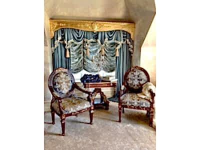 Французские шторы в гостиной фото в интерьере пример 812