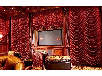 Французские шторы в гостиной фото в интерьере пример 849