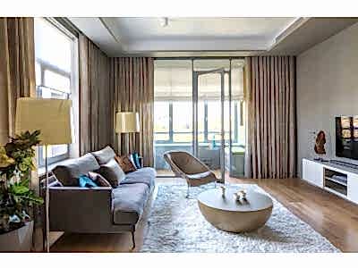 Классические шторы в гостиной фото в интерьере пример 639