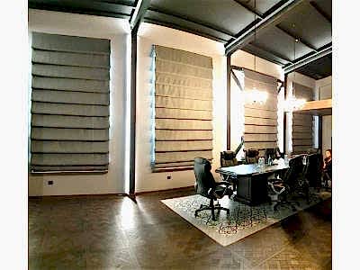 Римские шторы для частного дома фото в интерьере пример 2432