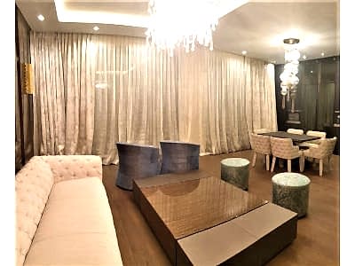 Классические шторы в гостиной фото в интерьере пример 2557