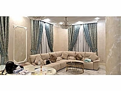 Классические шторы в гостиной фото в интерьере пример 2569