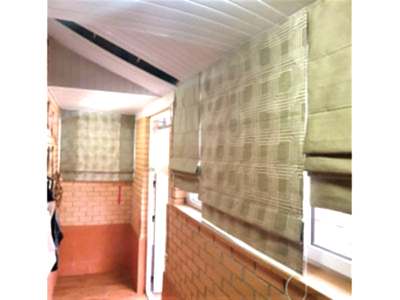 Римские шторы на балкон и лоджию фото в интерьере пример 2600