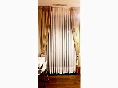 Классические шторы фото в интерьере пример 2650