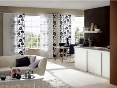 Японские шторы в гостиной фото в интерьере пример 1225