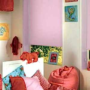 Рулонные шторы в детской фото в интерьере пример 1434